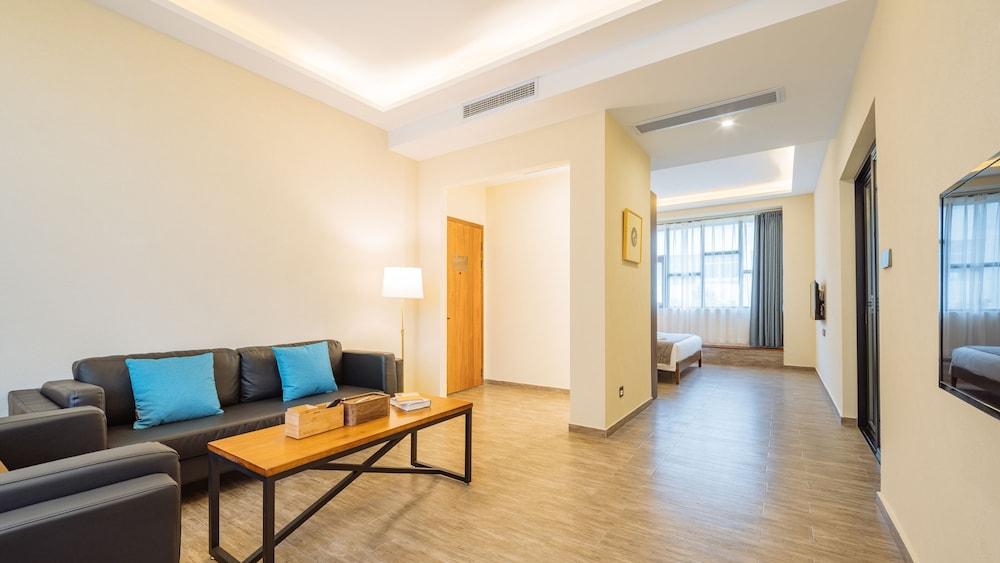Ramada Encore By Wyndham Shanghai Pudong Airport Eksteriør bilde